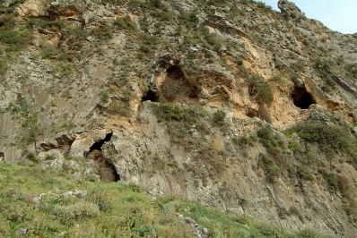 Stravomytis' cave