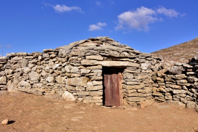 Mountain Architecture (mitata)